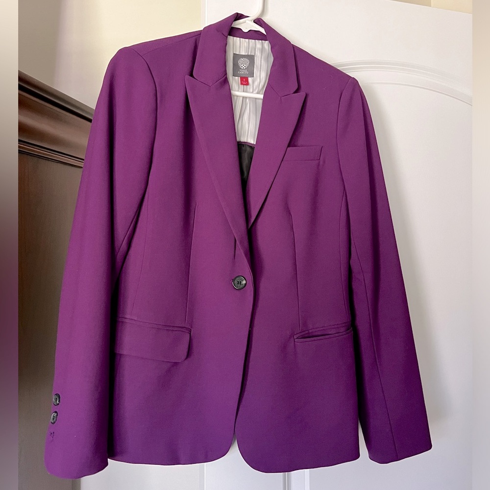 VINCE CAMUTO Like New Blazer in Purple | Size 4